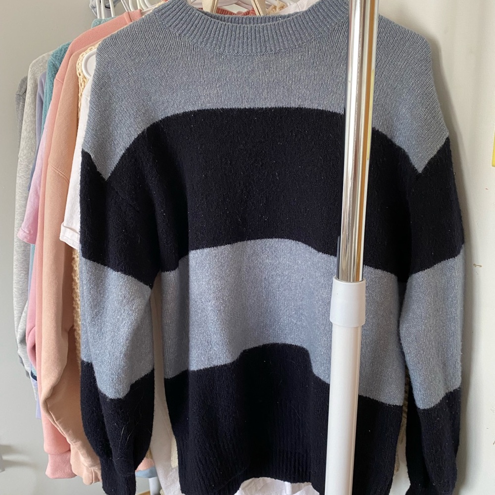 h&m black/navy and blue oversized sweater!